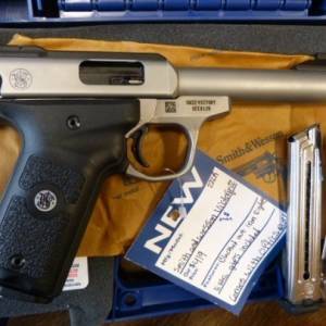 Smith & Wesson SW22 Victory 22LR Pistol